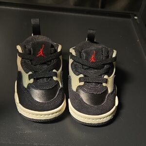 Nike Kids Black and Cream Sneakers